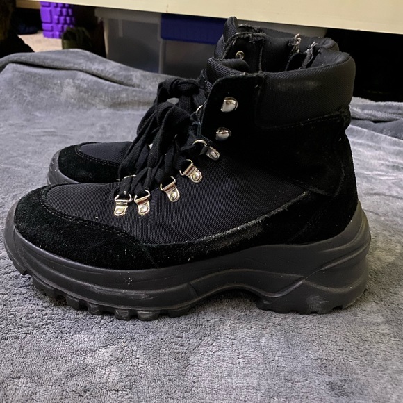 Steve madden chunky black boots - Picture 2 of 2